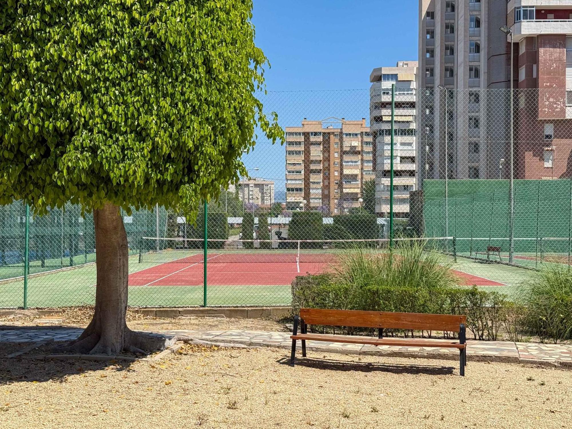Encantador Y Coqueto Loft A 8 Min. De La Playa. Αλικάντε Εξωτερικό φωτογραφία
